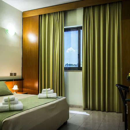 Cristallo Relais, Sure Collection By Western Tivoli