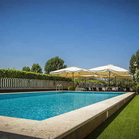 Cristallo Relais, Sure Collection By Western 3*